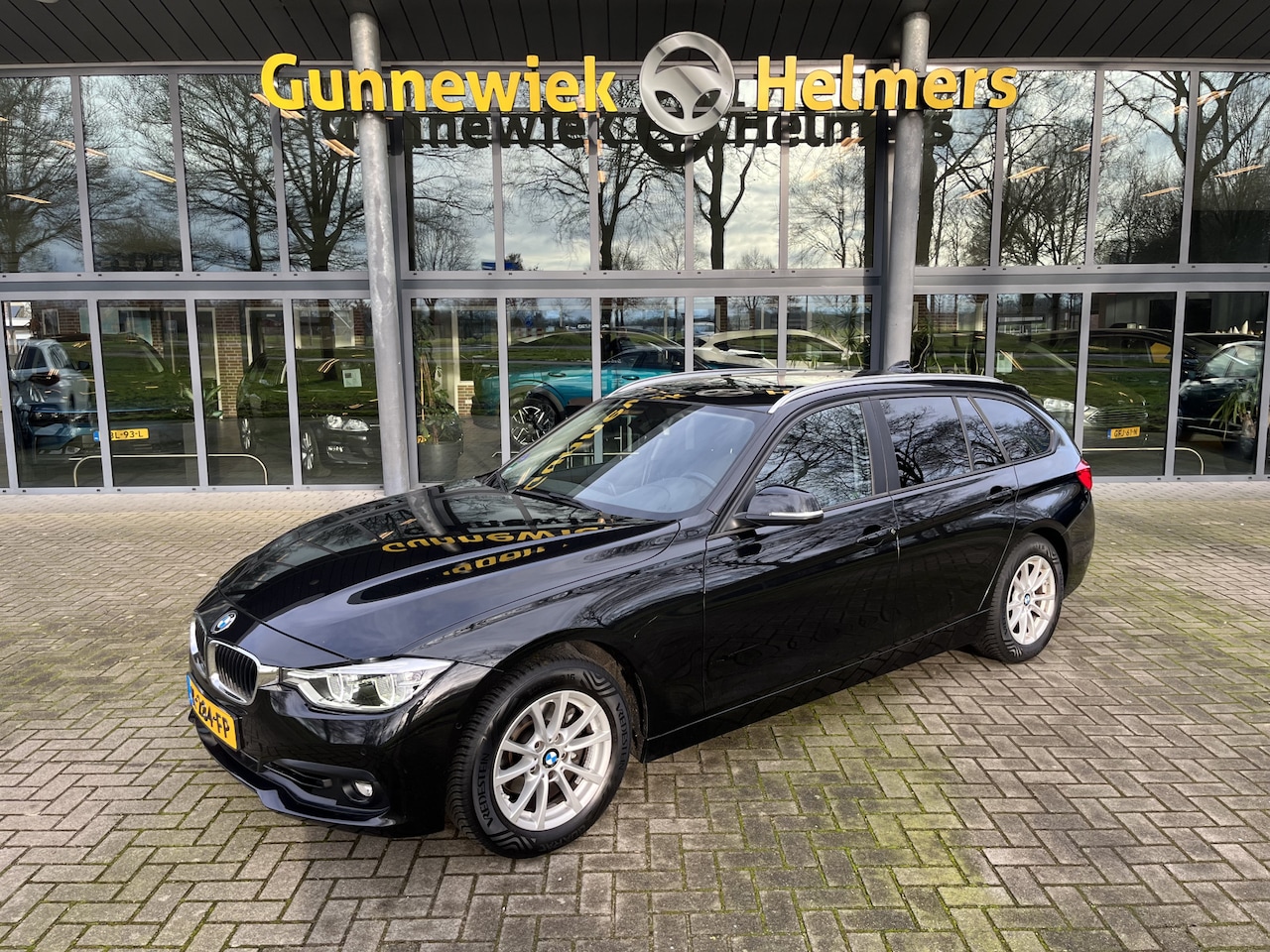 BMW 3-serie Touring - 318i | CAMERA | CLIMA | CRUISE | LED | NAVI | PDC V&A | TREKHAAK - AutoWereld.nl
