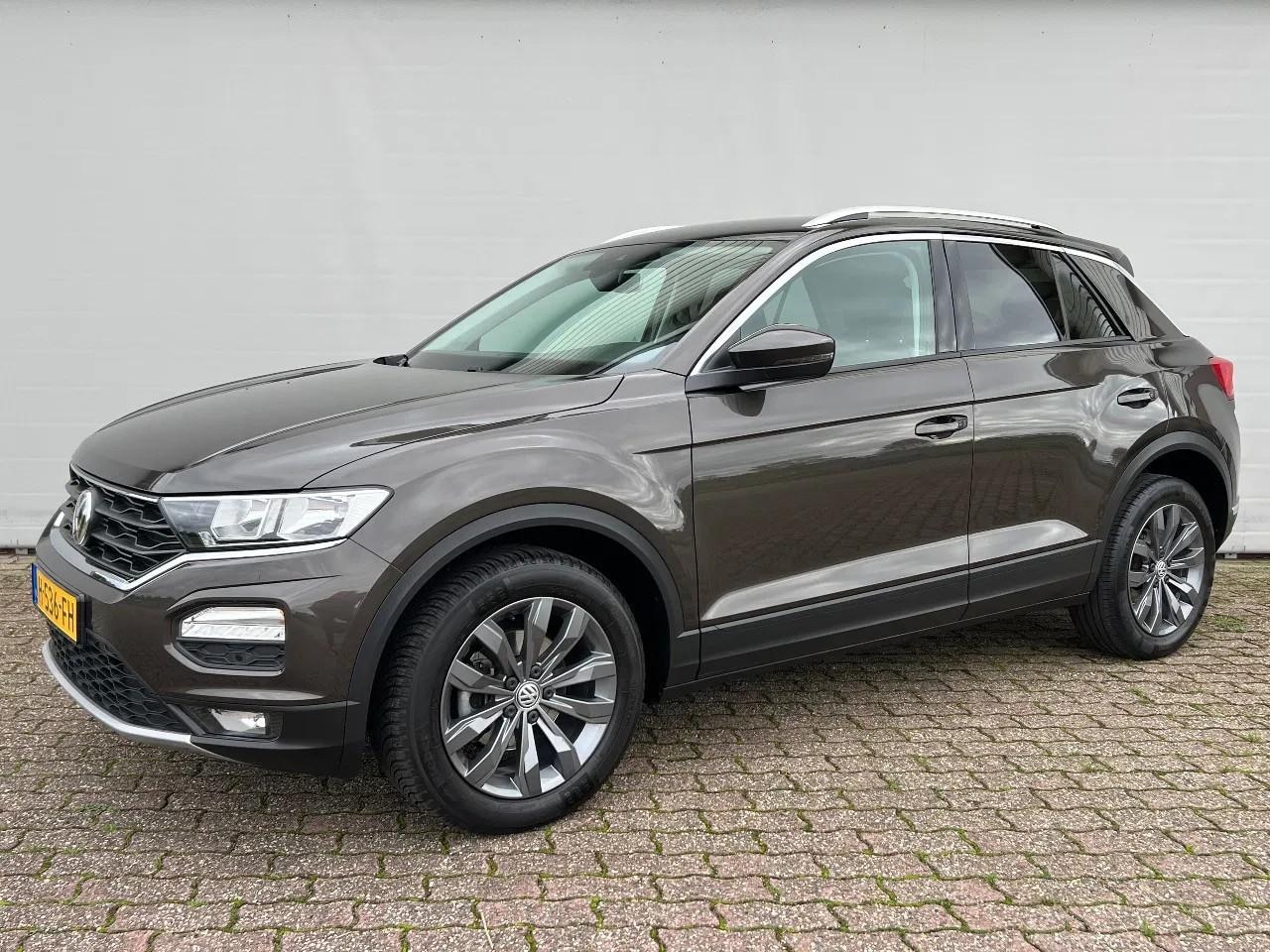 Volkswagen T-Roc - 1.5 TSI 150 PK | DSG | Style | NL auto van 1e eigenaar | Dealeronderh. | Nieuwstaat - AutoWereld.nl