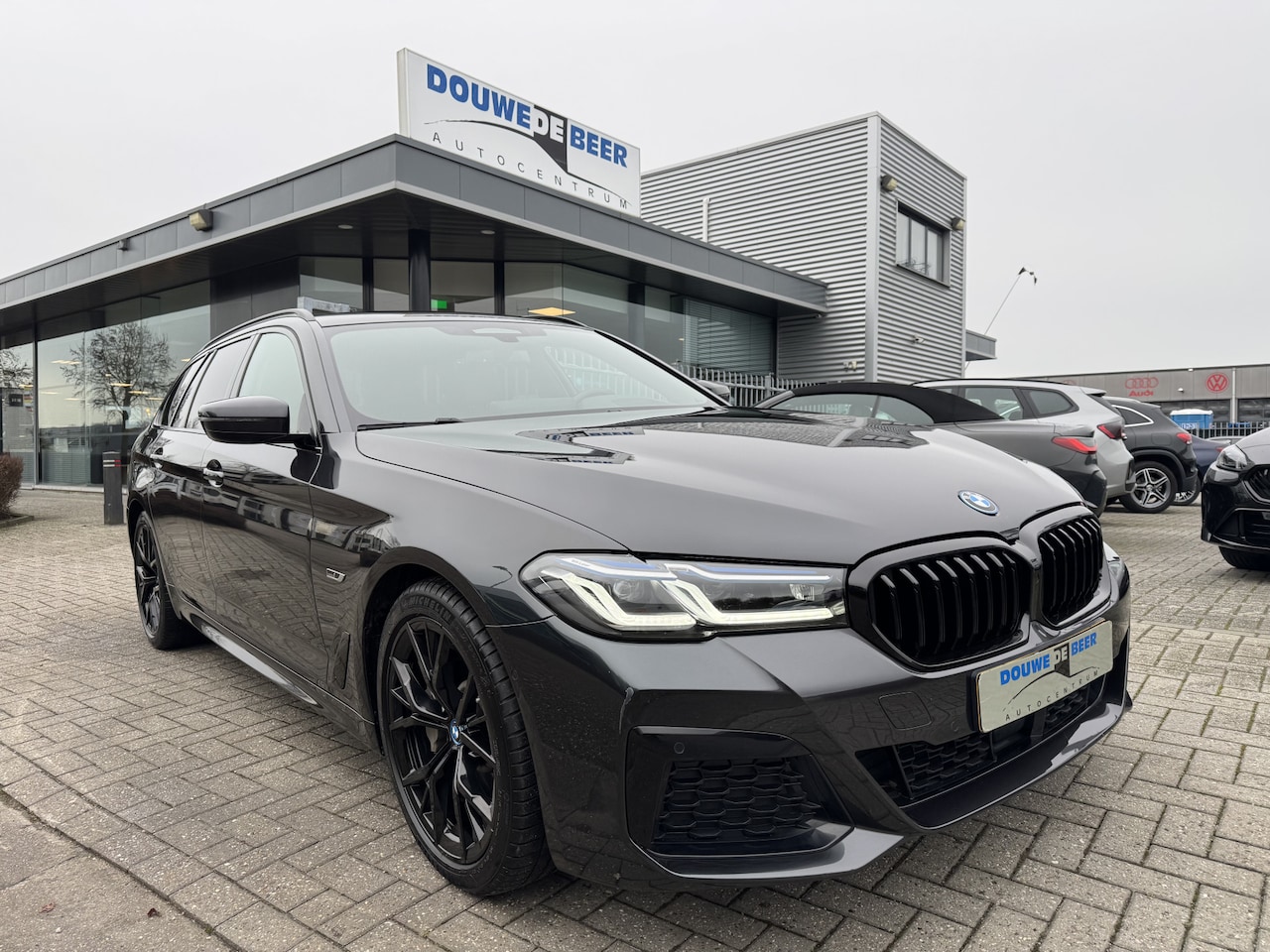 BMW 5-serie Touring - 530e xDrive M Sport Adapt. Cruise | HUD | Stoelverw. | Camera | HiFi - AutoWereld.nl