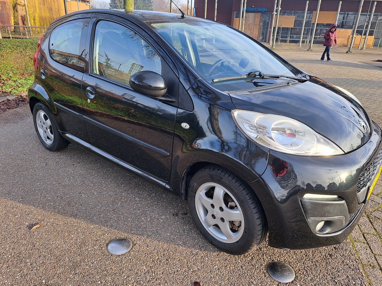 Peugeot 107 - 1.0 Active - AutoWereld.nl