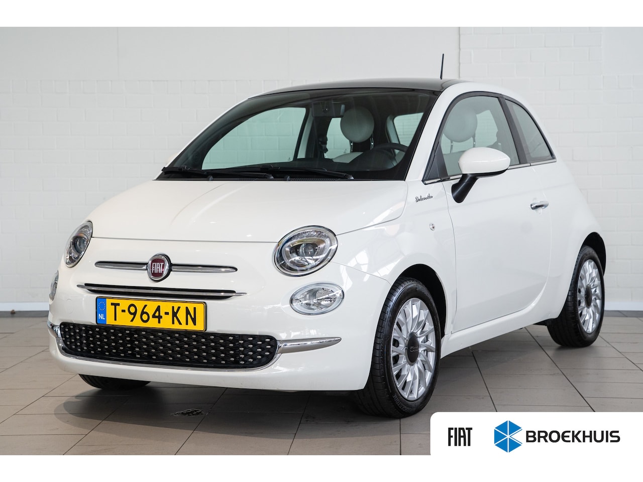 Fiat 500 - 1.0 Hybrid Dolcevita | Panoramadak | Apple Carplay & Android Auto | Airco | Lichtmetalen v - AutoWereld.nl
