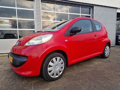 Peugeot 107 - 1.0-12V XR