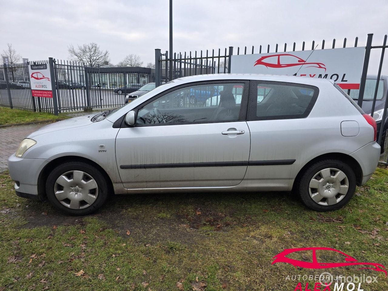 Toyota Corolla - 1.4 VVT-i Linea Terra 1.4 VVT-i Linea Terra - AutoWereld.nl