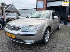 Ford Mondeo - 1.8-16V Futura CLIMA-CRUISE-PDC