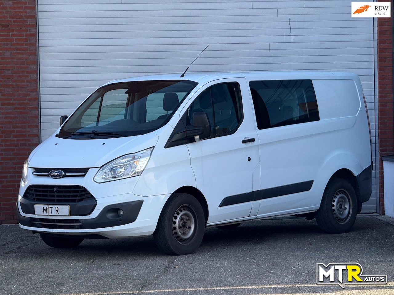 Ford Transit Custom - 310 2.0 TDCI L1H1 Trend DC 310 2.0 TDCI L1H1 Trend DC - AutoWereld.nl
