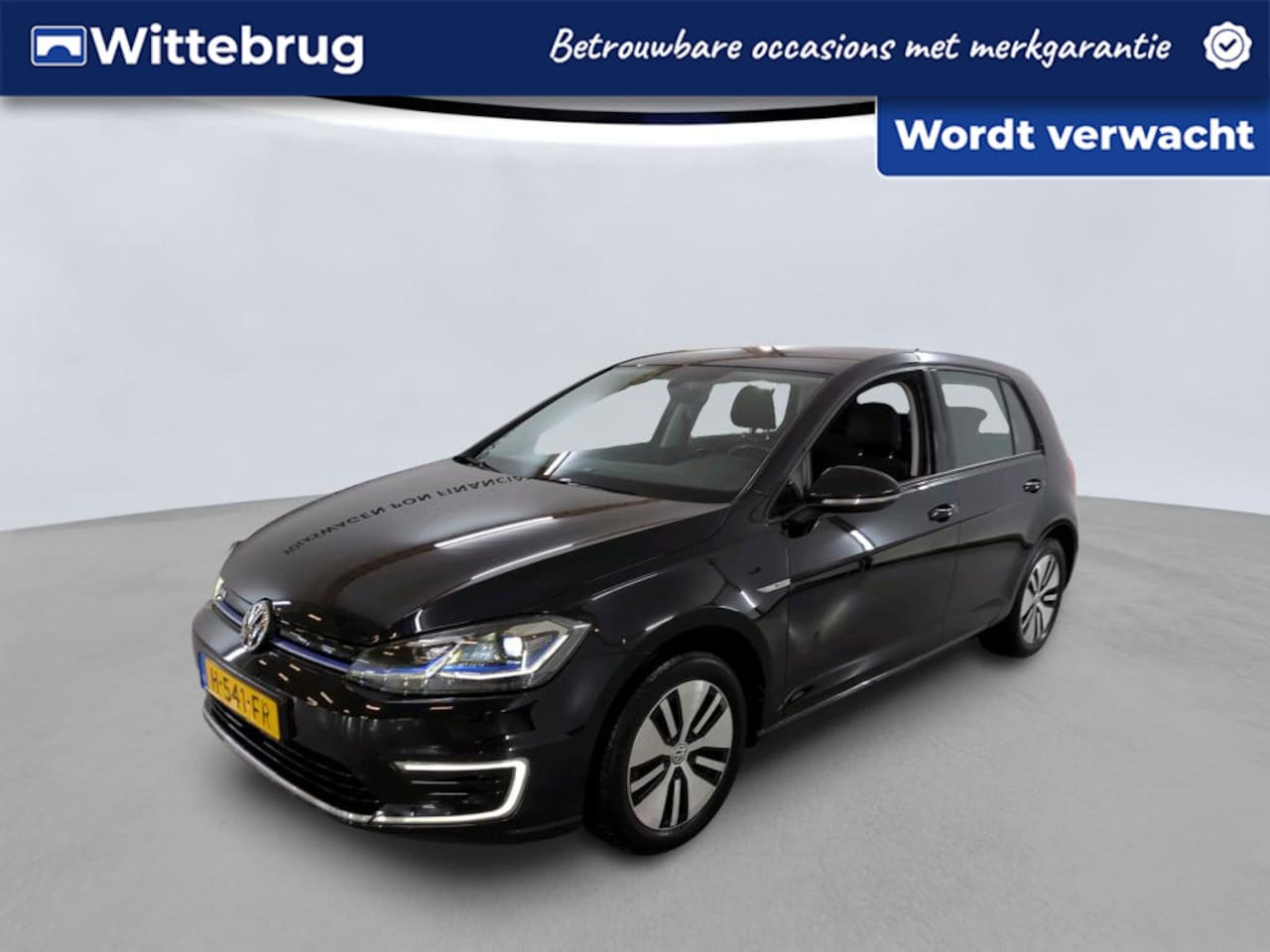 Volkswagen e-Golf - E-DITION / 16" LMV / Parkeersensoren V+A / LED / Navigatie / App-Connect - AutoWereld.nl