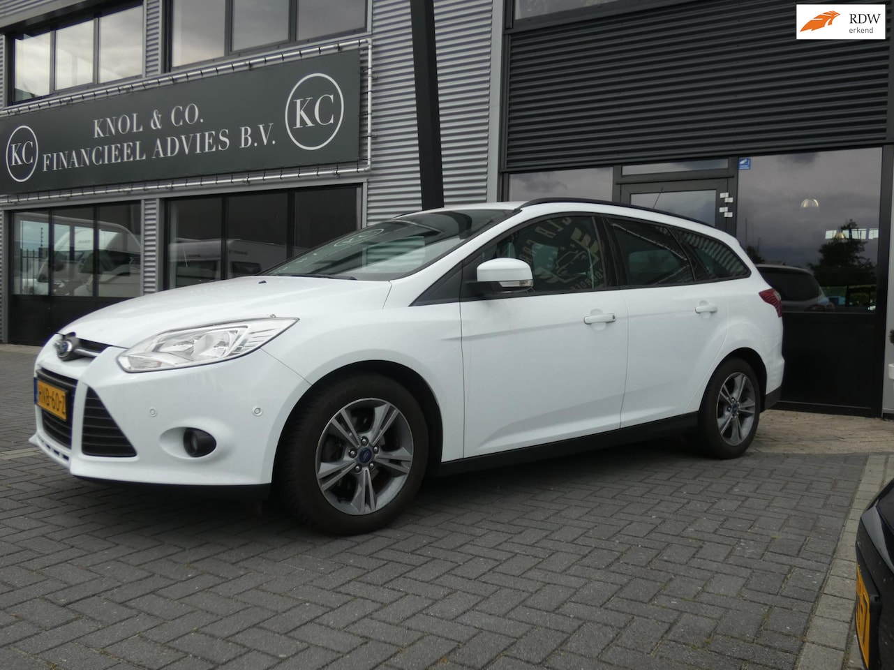 Ford Focus Wagon - 1.0 EcoBoost Edition Plus 1.0 EcoBoost Edition Plus - AutoWereld.nl