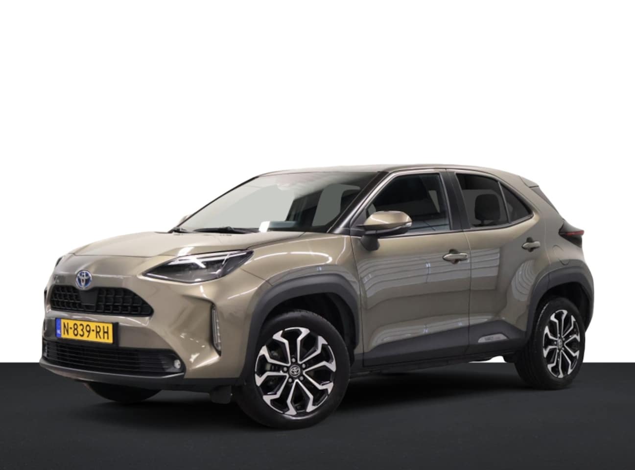 Toyota Yaris Cross - 1.5 Hybrid First Ed. - AutoWereld.nl