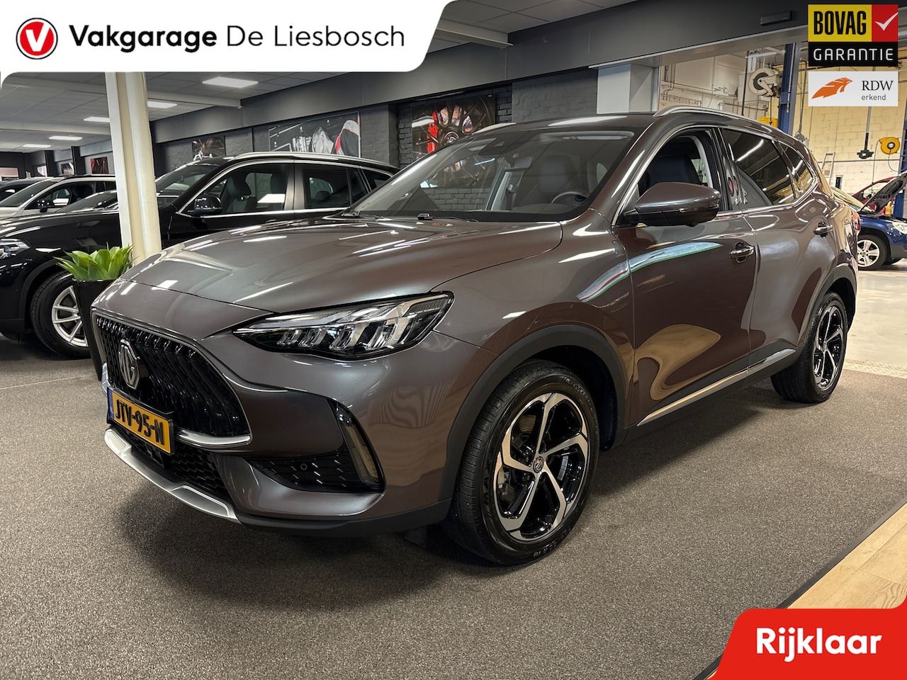 MG EHS - 1.5 TGDI Luxury PHEV facelift / automaat / 360camera / Leder/ carplay / Panorama-dak - AutoWereld.nl
