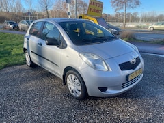 Toyota Yaris - 1.0 VVTi Spirit AIRCO ELEC RAMEN NW APK