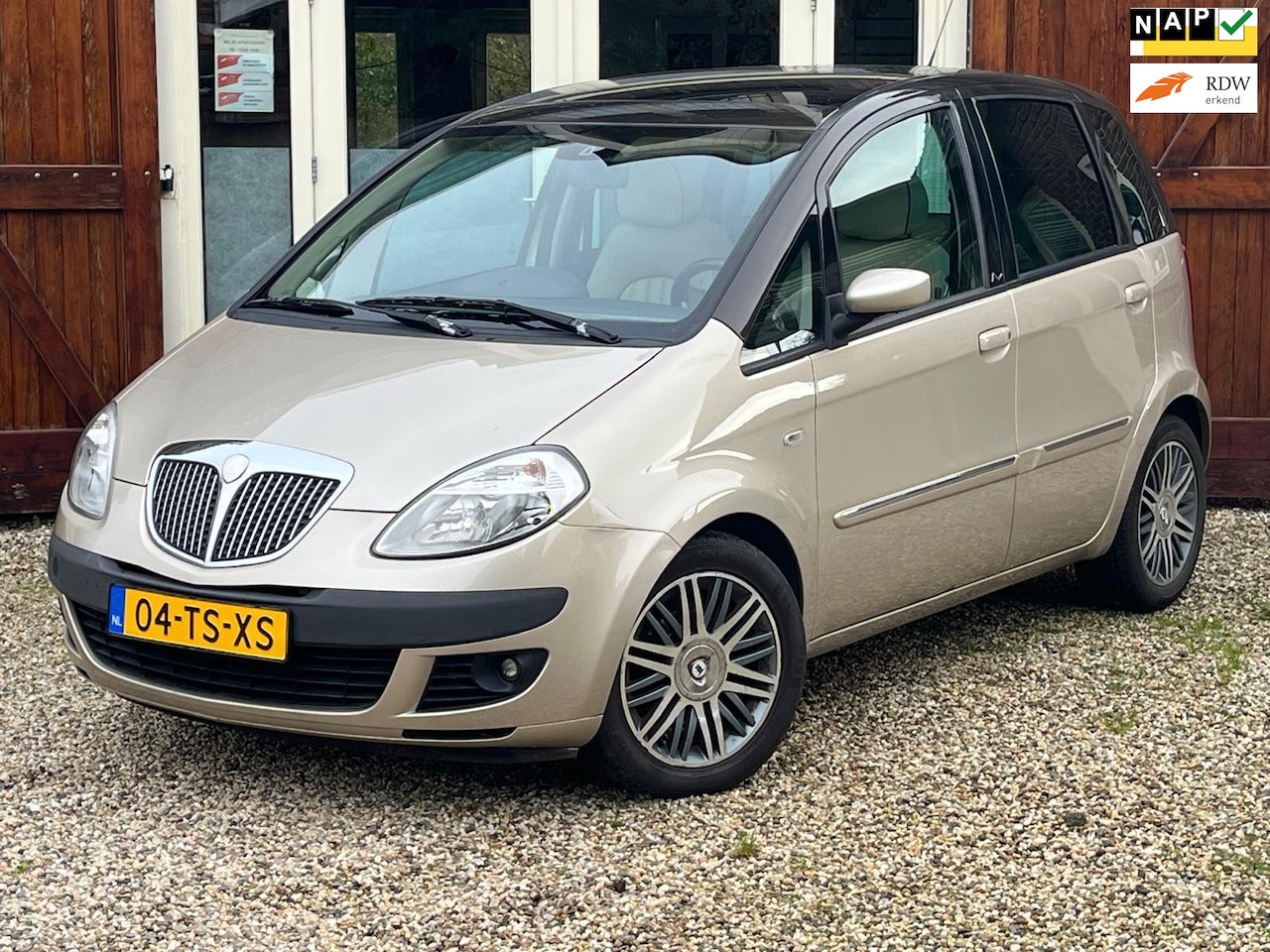 Lancia Musa - 1.4-16V Platino+ DFN BiColore met leder en glasdak - AutoWereld.nl