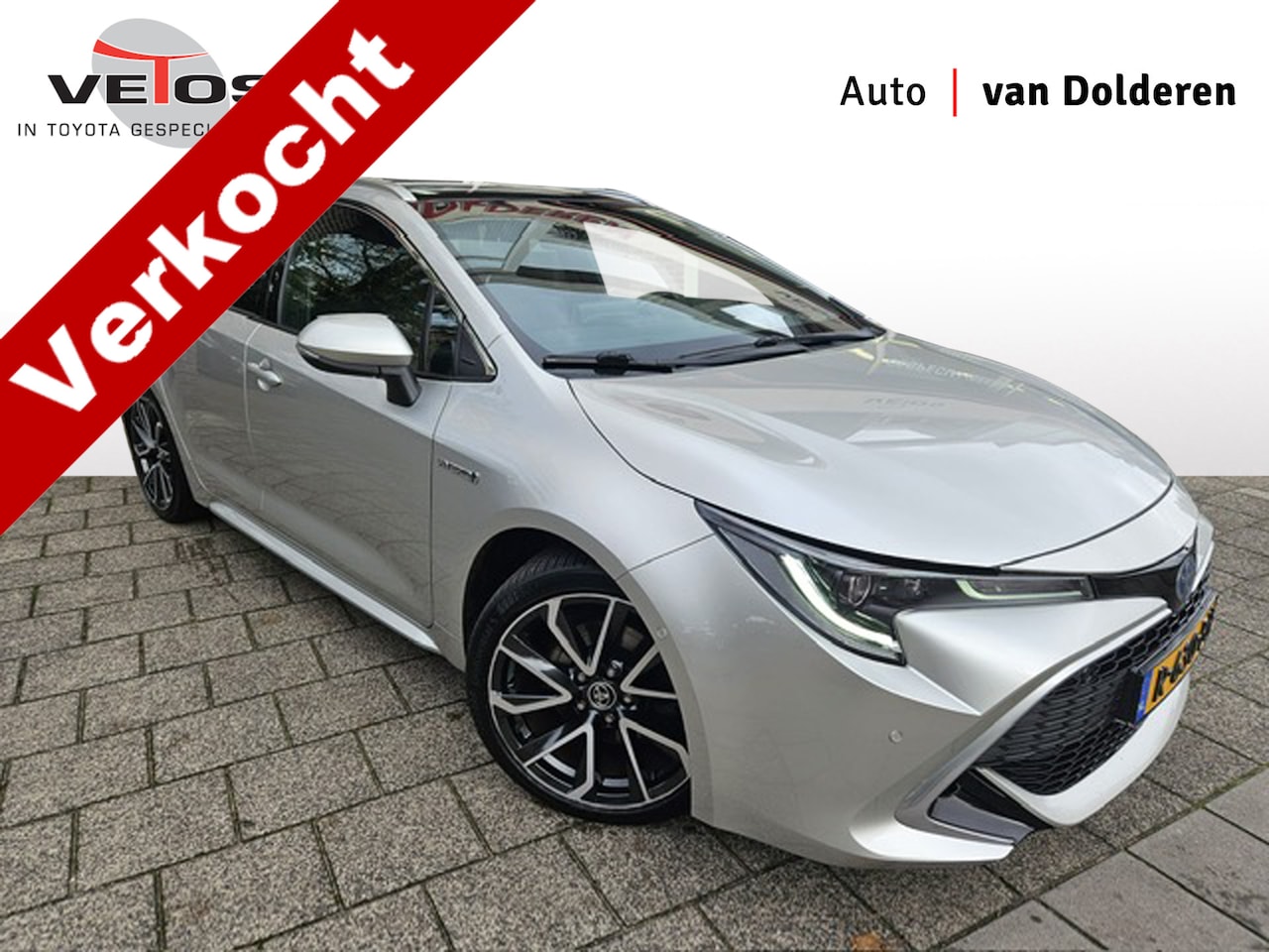 Toyota Corolla Touring Sports - 2.0 Hybrid Executive Pano/Trekhaak - AutoWereld.nl