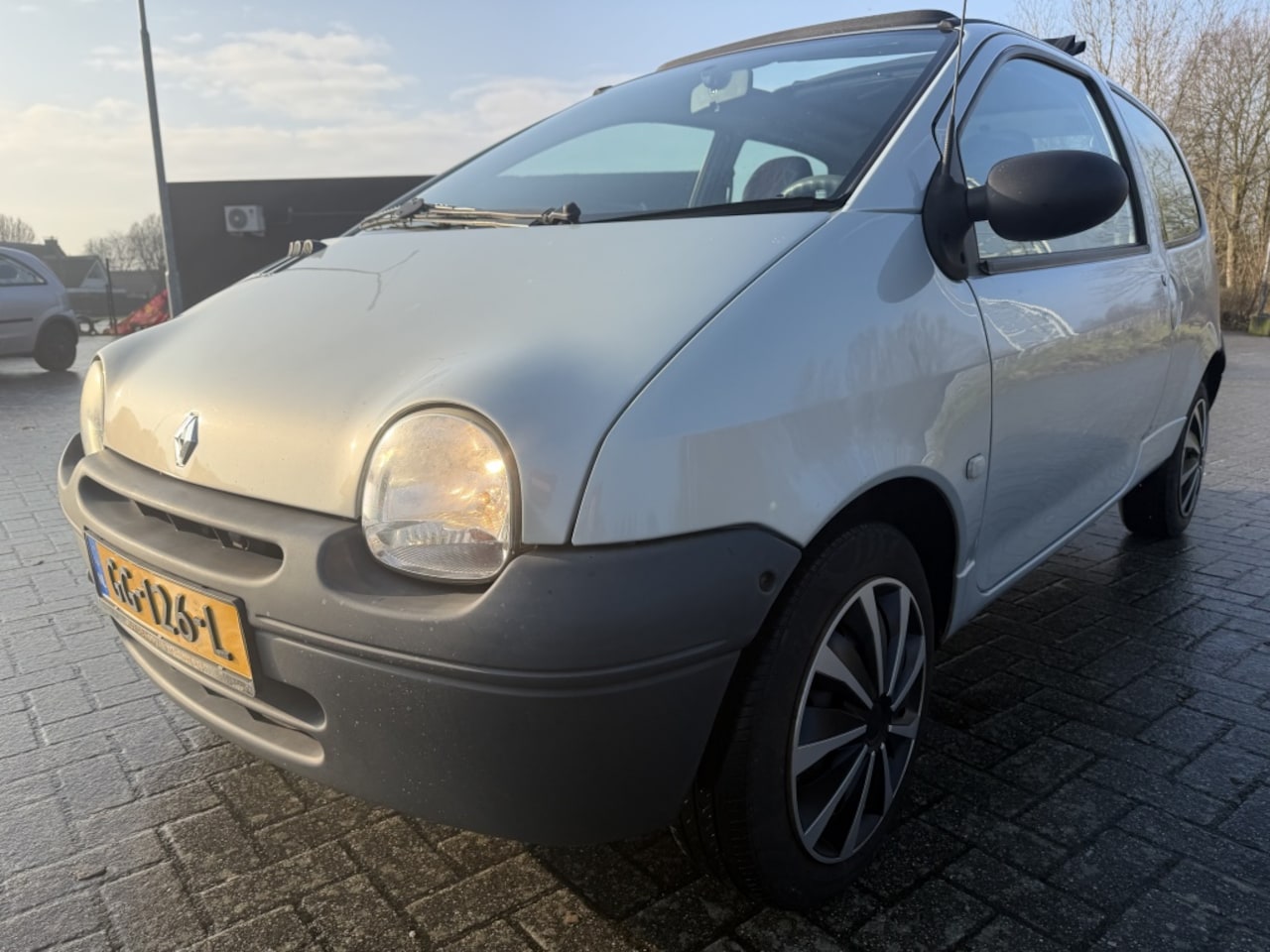 Renault Twingo - 1.2 Authentique CABRIOLET VOUWDAK - AutoWereld.nl