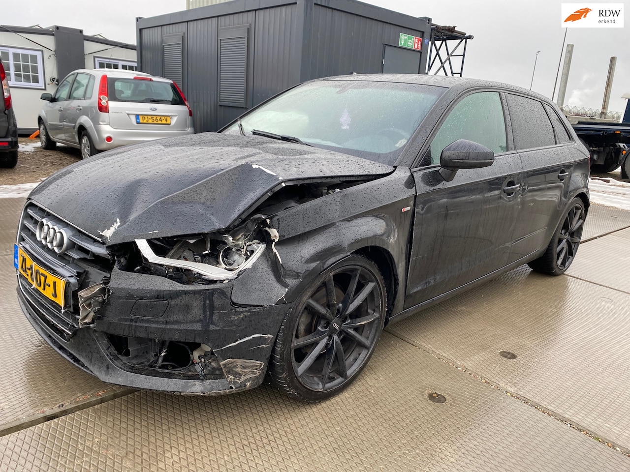 Audi A3 Sportback - 2015 * 2.0 TDI Ambition Pro Line S * BLIK SCHADE ! ! ! * EURO 6 * - AutoWereld.nl