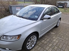 Volvo S40 - 1.6 D2 S/S R-Design Pro Edition Taxi met werkende BCT