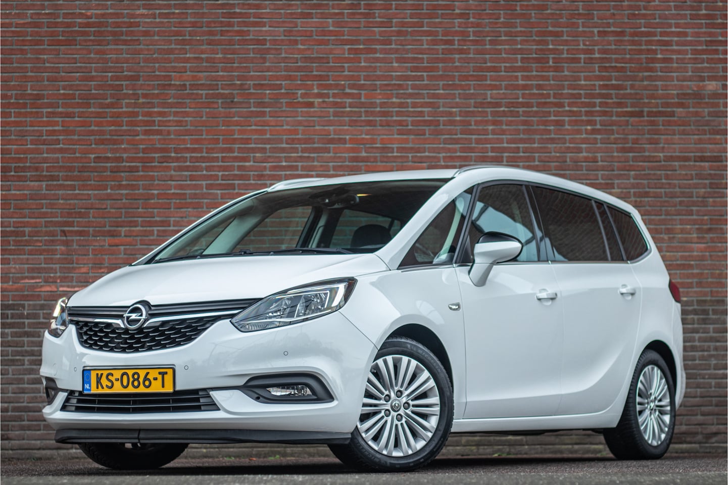 Opel Zafira - 1.4 Turbo Edition 1.4 Turbo 140pk Edition, 1e eigenaar, 58.000km NAP, Camera, Navigatie, Comfortstoelen, DAB - AutoWereld.nl