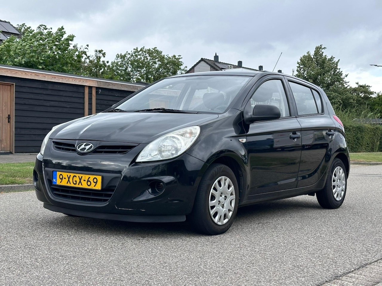 Hyundai i20 - 1.2i Business Edition 5DR*Airco*08-09-2026 APK*Elektrische ramen* - AutoWereld.nl