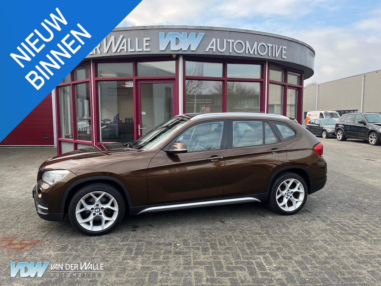 BMW X1 - sDrive18d X-Line Pano, Leder, Automaat, NaviPro HD, Cruise Stoelverwarming - AutoWereld.nl