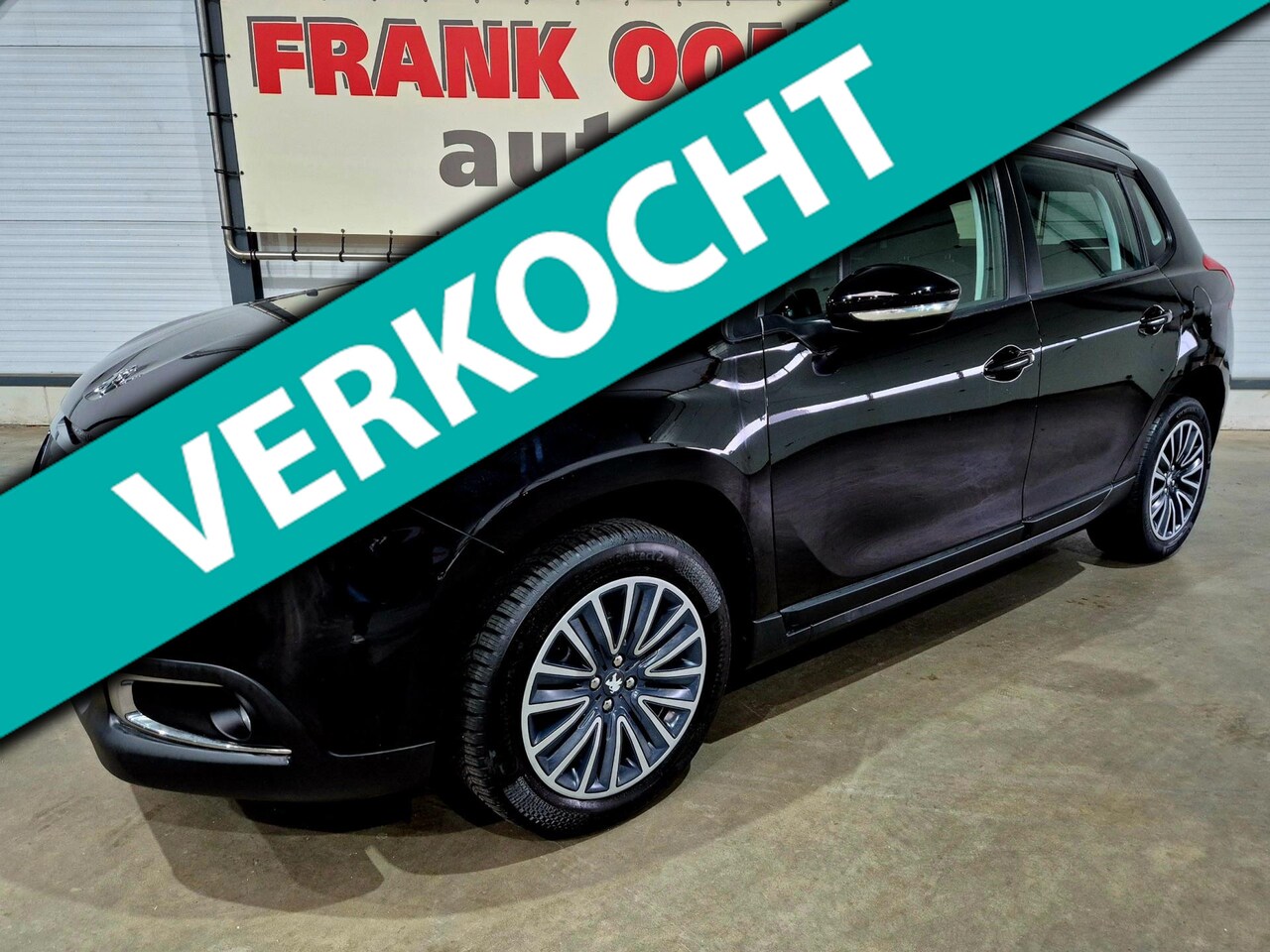 Peugeot 2008 - 1.2 PureTech 82PK Active + NAP|OH historie|2e eigenaar|Panorama|Trekhaak|Cruise|Airco|Navi - AutoWereld.nl