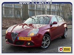 Alfa Romeo Giulietta - 1.4 T DISTINCTIVE - Navi - Carplay
