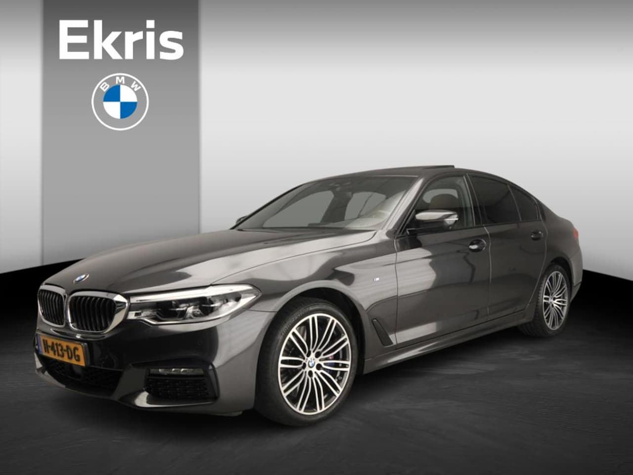 BMW 5-serie - Sedan 540i | M-Sportpakket | LED | Leder | Navigatie | Active cruise | Trekhaak | Schuifda - AutoWereld.nl