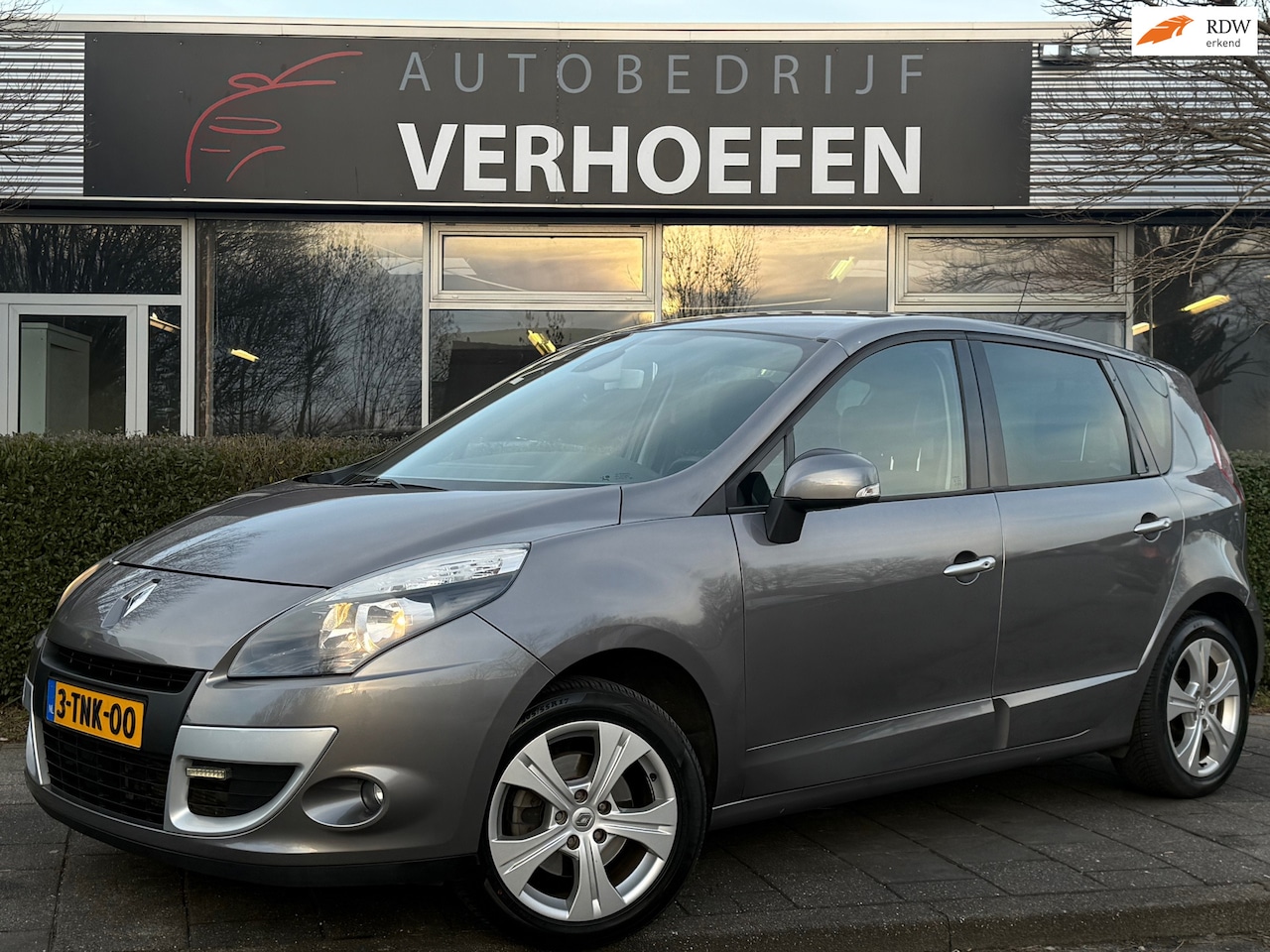 Renault Scénic - 2.0 Bose - AUTOMAAT - CRUISE / CLIMATE CONTR - KEYLESS GO - PARKEER SENSOREN ! - AutoWereld.nl