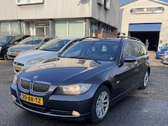 BMW 3-serie Touring - Automaat 325i Business Line.Alle opties Nette en volledig onderhouden 325i