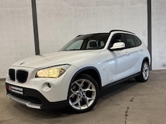 BMW X1 - SDrive20i Business Clima|Cruise|Leder|Dealer Onderhouden