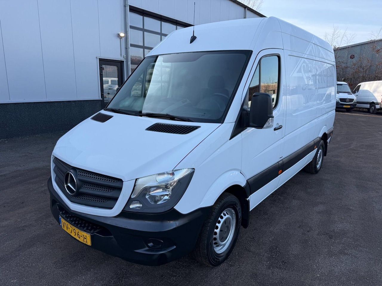 Mercedes-Benz Sprinter - 319 CDI 3.0 V6 L2H2 Airco - AutoWereld.nl