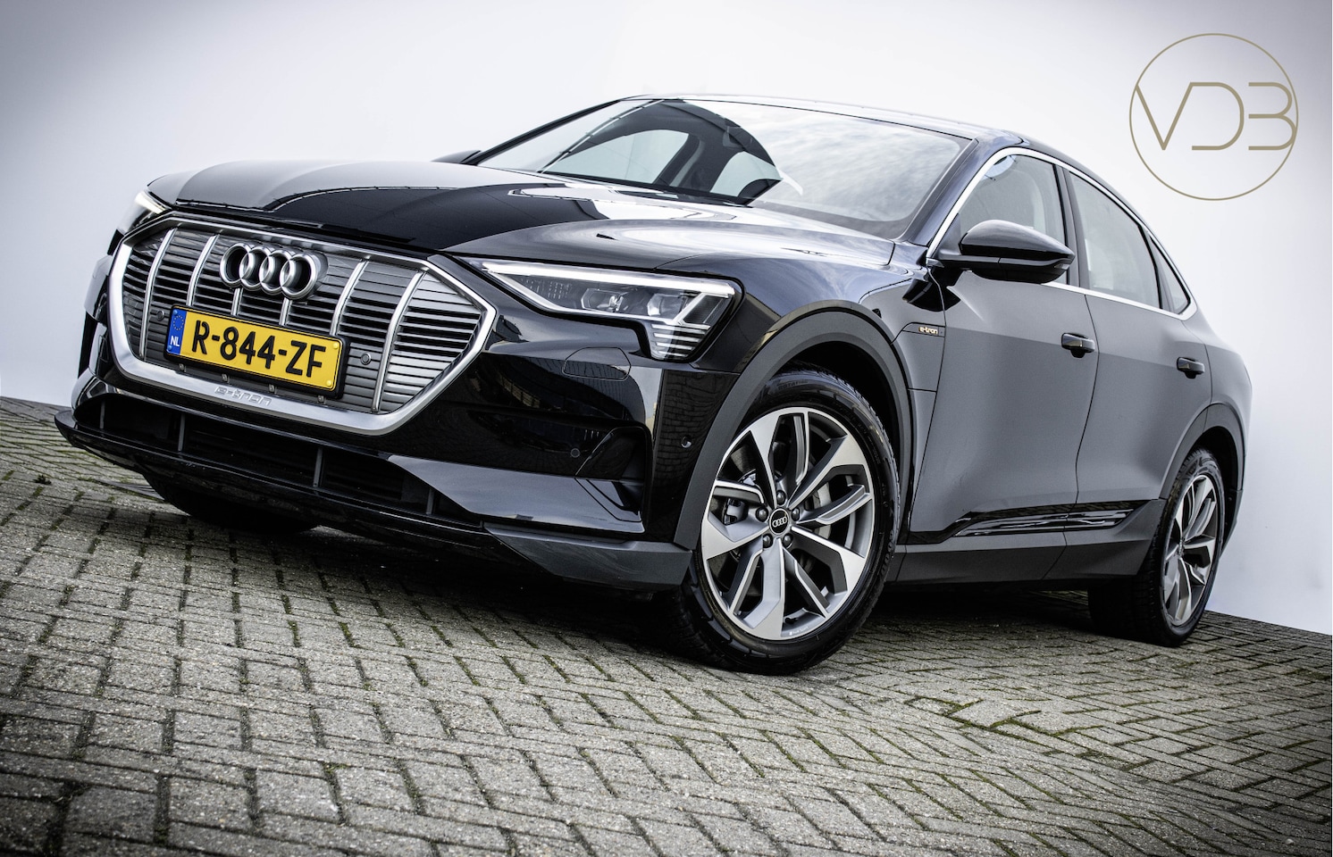 Audi e-tron Sportback - 55 SOH 94% Quattro 95 kWh 12-2022 Origineel NL - AutoWereld.nl