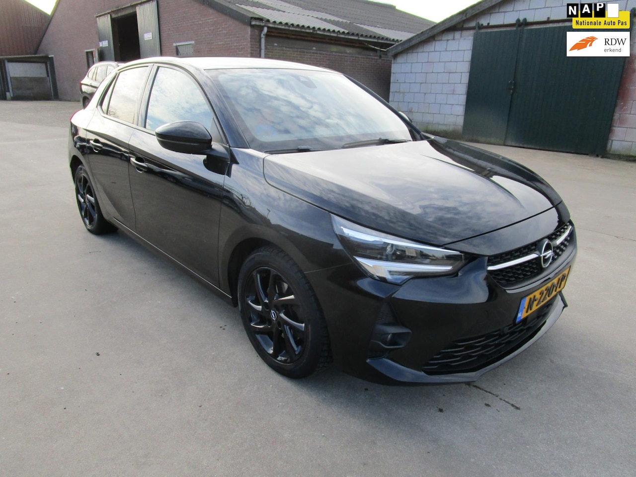 Opel Corsa - 1.5 D GS Line clima 360camera 1eig navi mooi btw - AutoWereld.nl