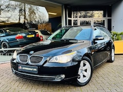 BMW 5-serie Touring - 523i Leer*Xenon*Automaat*Pano