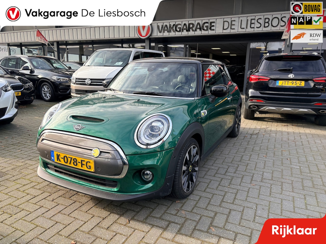 MINI Mini-Electric - Yours 33 kWh/pano/leer/navi/stoelverw/camera/harman kardon - AutoWereld.nl