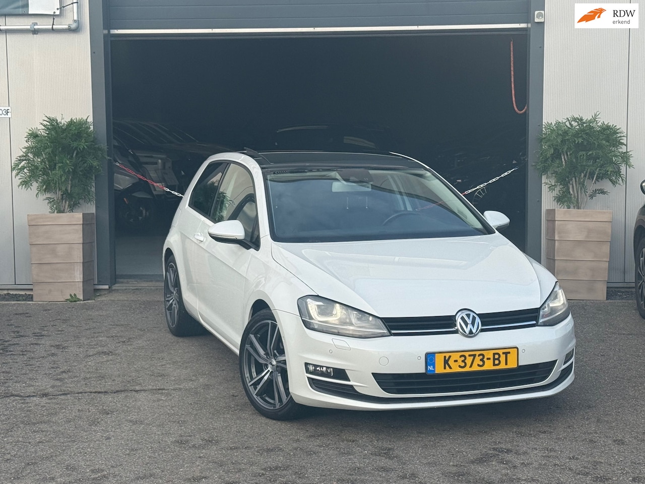 Volkswagen Golf - 1.4 TSI Highline 1.4 TSI Highline, PANO , XENON, HALFLEDER , LM VELGEN, Inruil Mog. - AutoWereld.nl
