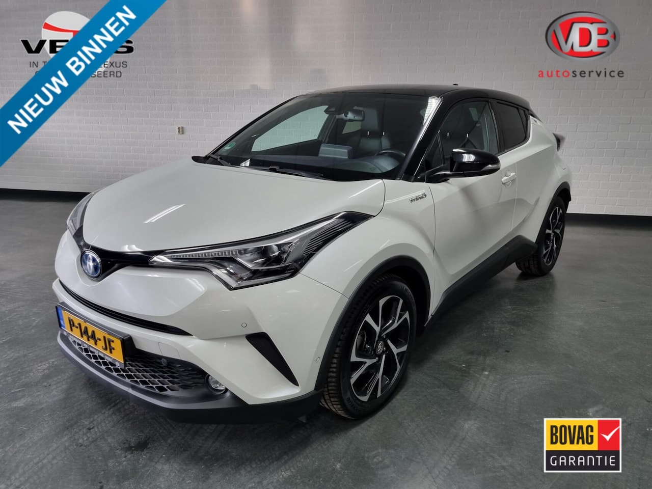 Toyota C-HR - 1.8 Hybrid Bi-Tone Plus / Leder / JBL / Trekhaak - AutoWereld.nl