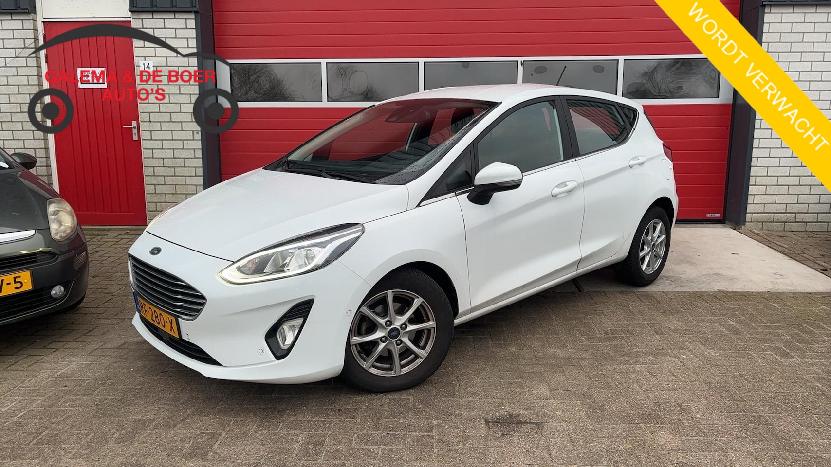 Ford Fiesta - 1.0 EcoBoost Titanium 1STE EIG / ADAPTIEVE CRUISE / CAMERA / CARPLAY / DAB+ / VOORRUIT VER - AutoWereld.nl