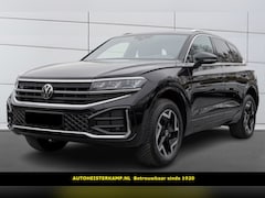 Volkswagen Touareg - 3.0 TDI R-Line Grijs Kenteken ACC Stoelkoeling Luchtvering Trekhaak Head-Up