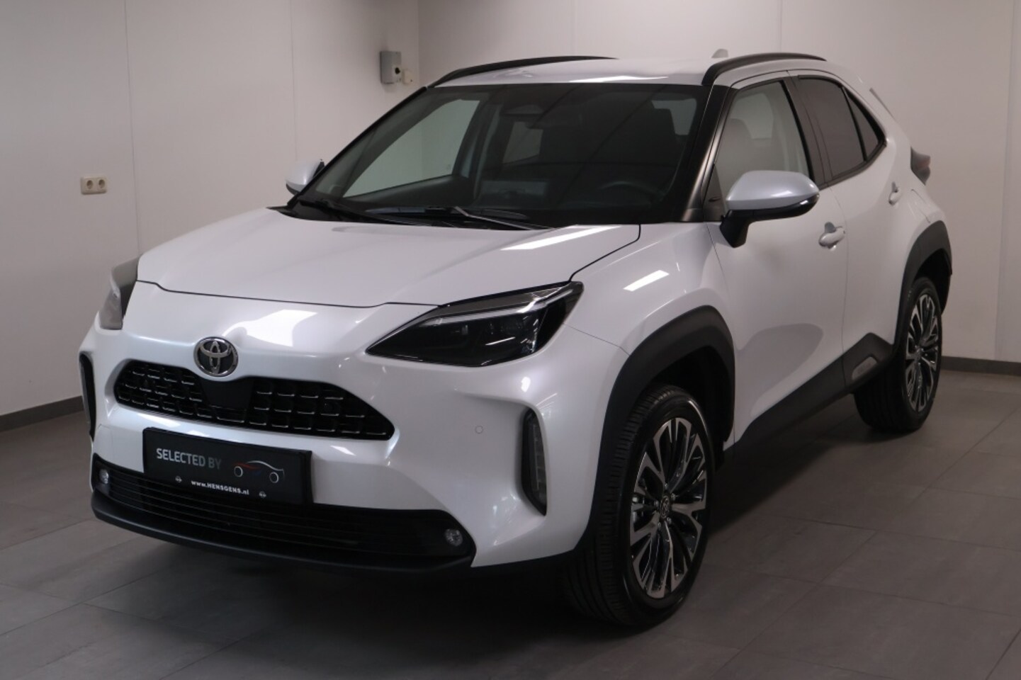 Toyota Yaris Cross - 1.5 Hybride 130 Executive | Elektrisch Achterklep - AutoWereld.nl