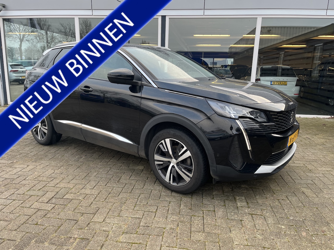 Peugeot 3008 - 1.2 PureTech Blue Lease Allure Virtual / Lmv / Camera / Led / half leer - AutoWereld.nl