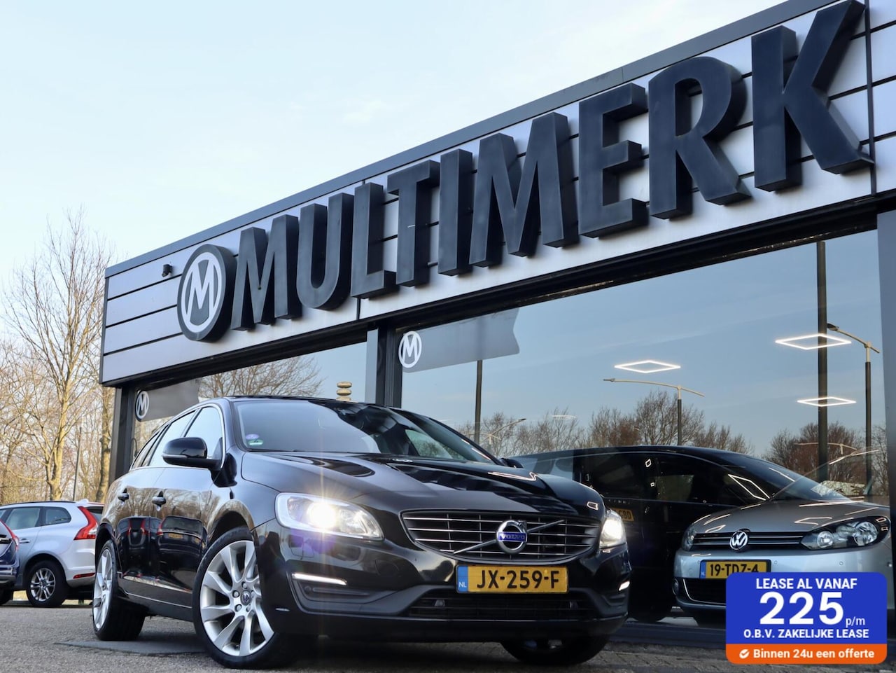 Volvo V60 - 2.0 T3 Nordic+-Standkachel-Volvo Dealeronderhouden - AutoWereld.nl