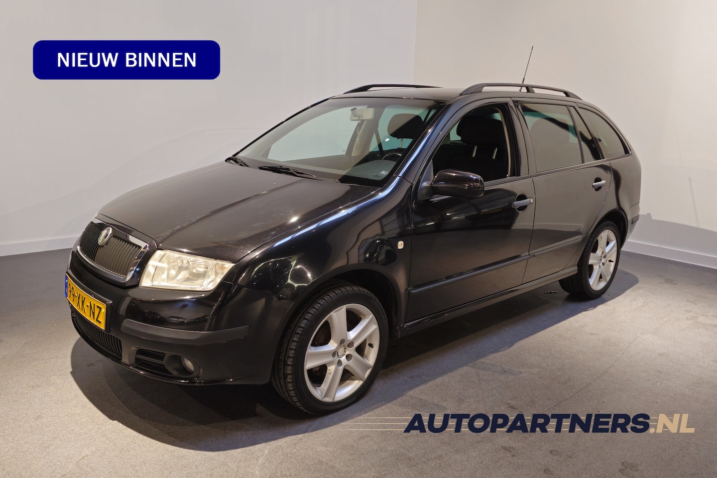 Skoda Fabia Combi - 1.4-16V Elegance+ - Elektrische ramen - Park. sensoren achter -Airco - AutoWereld.nl