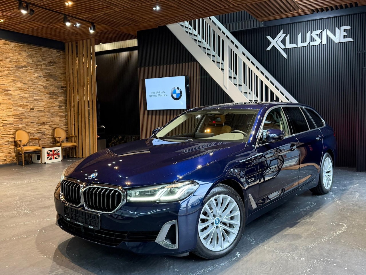 BMW 5-serie Touring - 530e Business Luxury Edition Plus - AutoWereld.nl