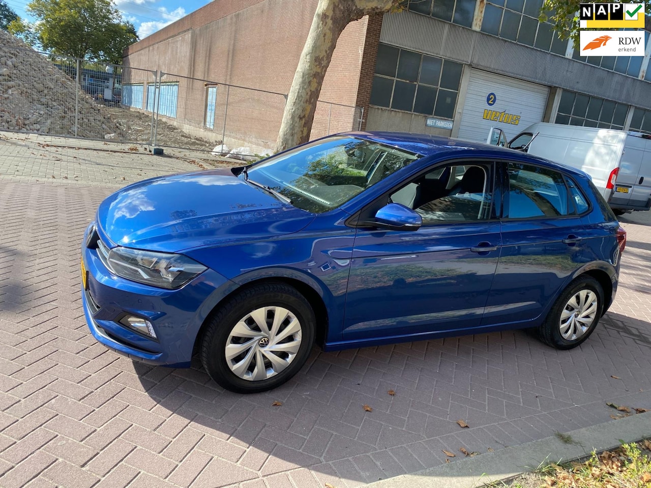 Volkswagen Polo - 1.0 TSI Comfortline Business * 2021 *AC/Climatronic * PDC * Navigatie * Carplay * StartSto - AutoWereld.nl
