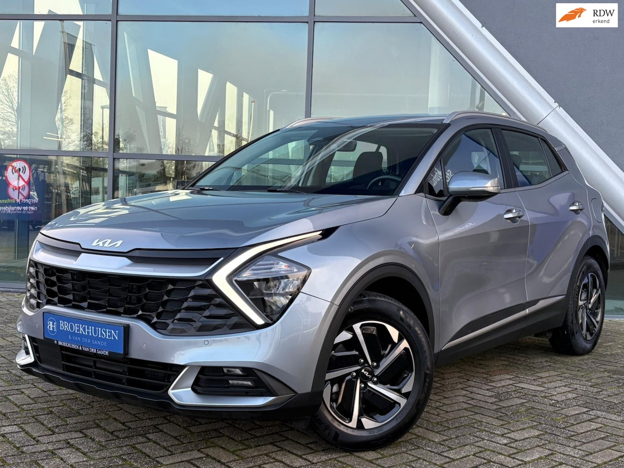 Kia Sportage - 1.6 T-GDi Hybrid DynamicLine HEV 230pk Automaat / Camera / Adaptive Cruise Control - AutoWereld.nl