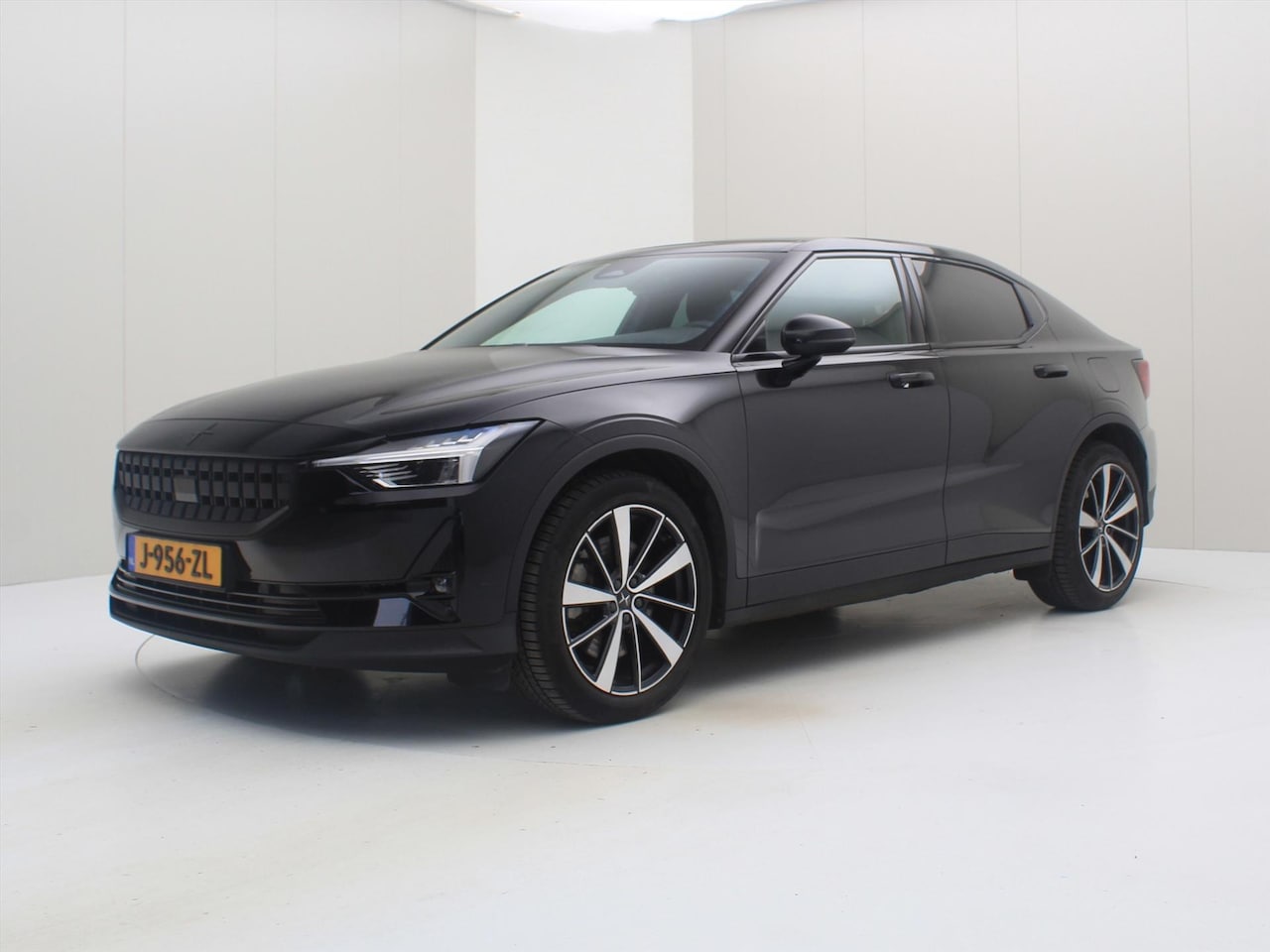 Polestar 2 - Long Range Dual Motor 408PK 78kWh 92, 1% SoH [ PILOT PLUS+19 INCH+CARPLAY+CAMERA ] - AutoWereld.nl