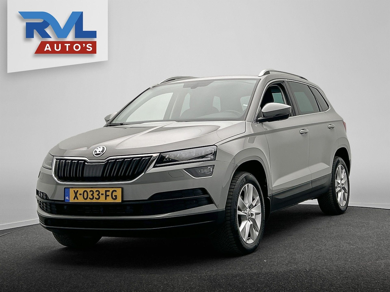 Skoda Karoq - 1.0 TSI Business Edition Plus | Apple/Carplay | Stoel/Stuur Verwarming | Leder - AutoWereld.nl