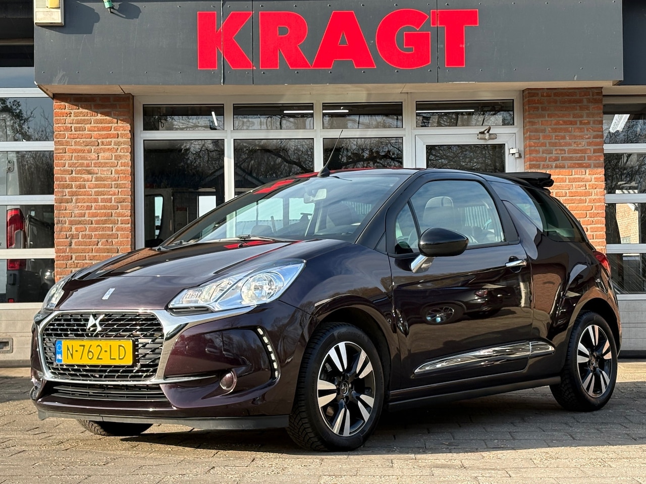 DS 3 Cabrio - So Chic 1.2T 110 pk - - D-Riem vervangen - zuinig! - AutoWereld.nl