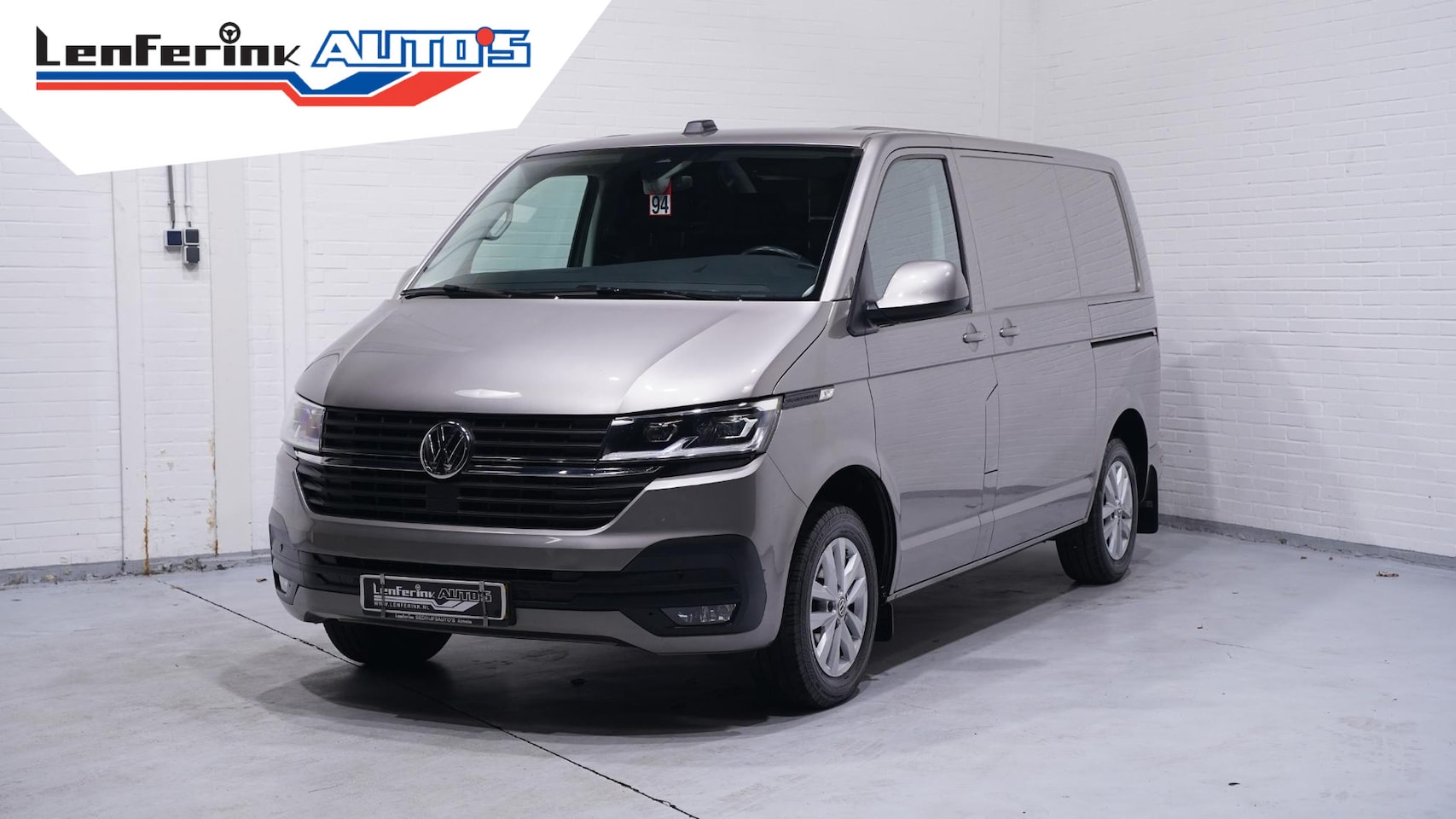 Volkswagen Transporter - 2.0 TDI 150 pk L1H1 DSG Aut. Adapt. Cruise, Camera, 2x Schuifdeur, LED Koplampen, 3-Zits - AutoWereld.nl