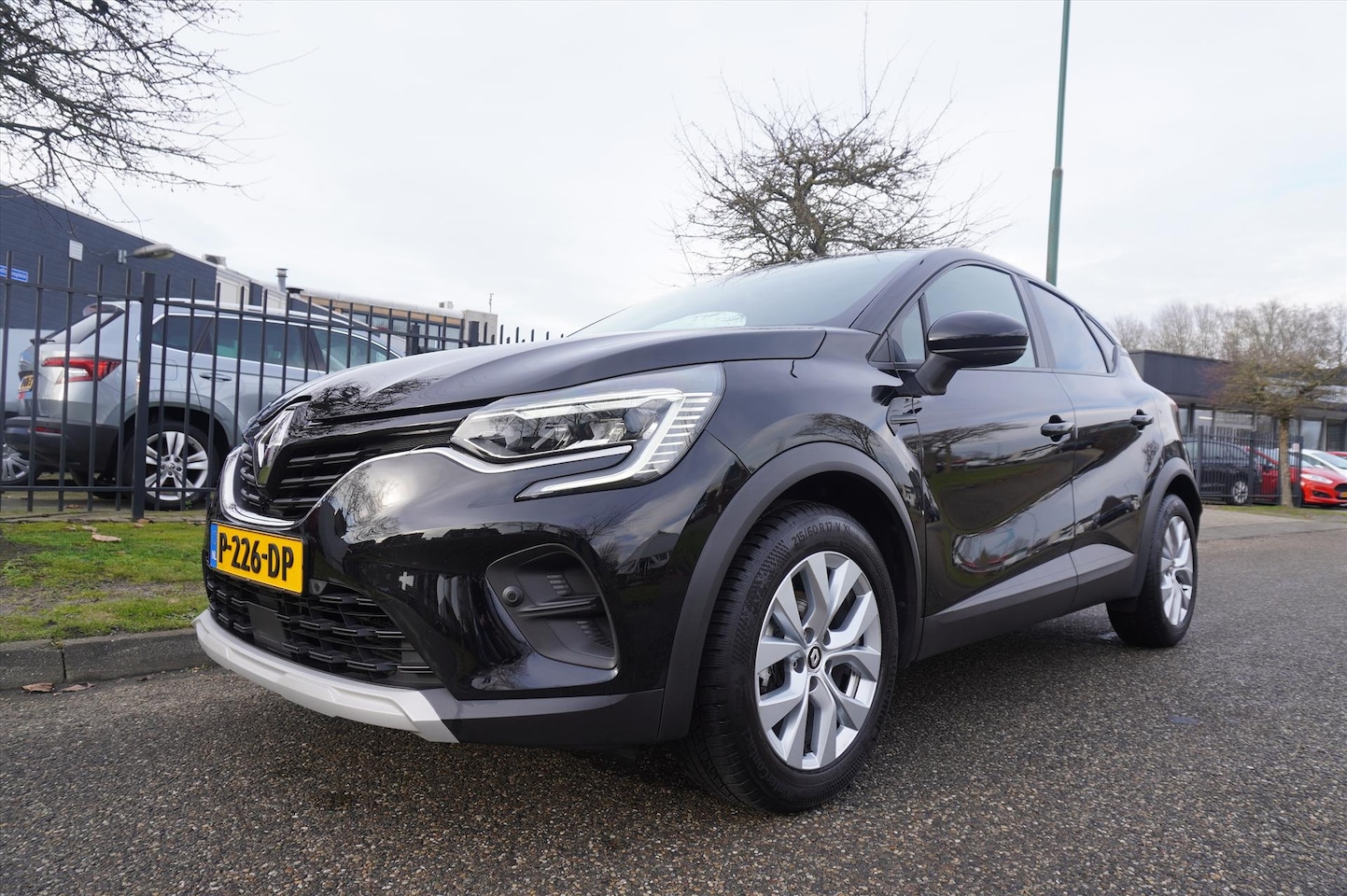 Renault Captur - TCe 90pk GPF Business Zen Navigatie Trekhaak - AutoWereld.nl