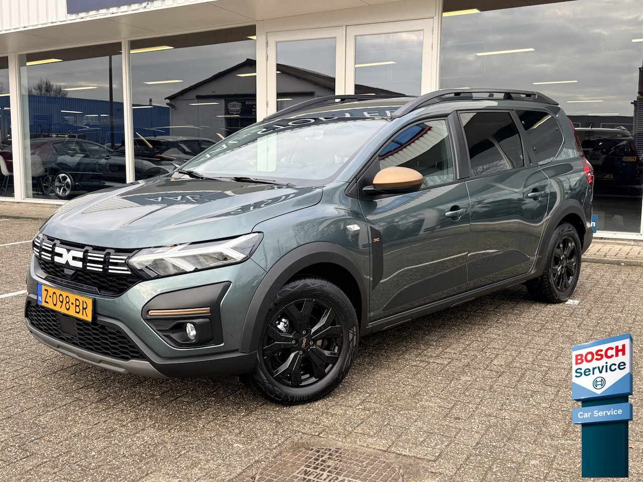 Dacia Jogger - 1.0 TCe 100 ECO-G Extreme 7p. | Navi | Keyless | Apple/Android | PDC incl. Camera | Cruise - AutoWereld.nl